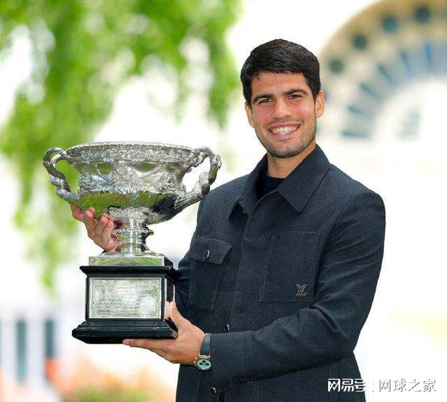 开云在线-澳网玄学预示阿卡生涯成就？菲斯回归赢球，郑钦文一姐位子现危机